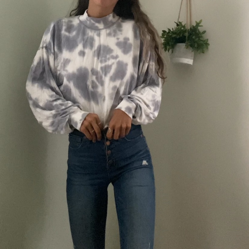 Target tye dye crop